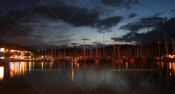 Sunset Moonlight Cruise