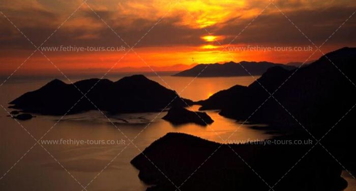 Sunset Moonlight Cruise